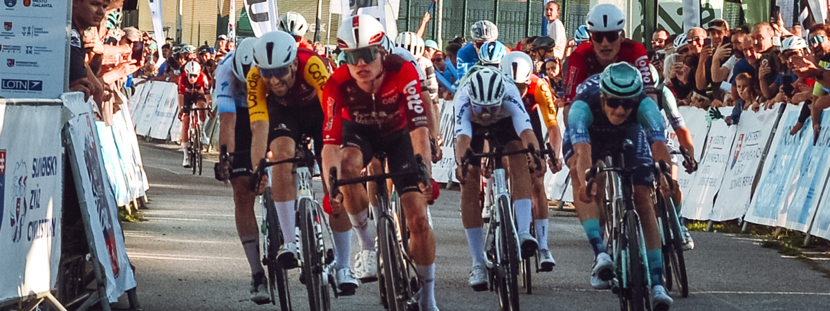 Active Van Eetvelt celebrates victory in Dohňany and claims the yellow jersey
